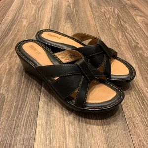 Never Worn Born Wedge Sandals